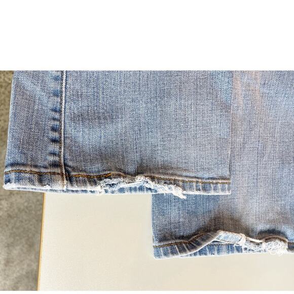 Vintage Levi’s “Little e” Curvy Bootcut Jeans Size 6S / W28 - Picture 11 of 14